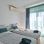 Via Sunride - Twin Maisonette By The Sea Apartment